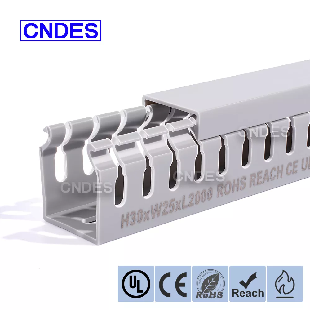 30×25 ПВЦ заштитни канал за жице са прорезима